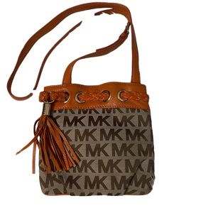 NWOT Mk Orange Crossbody perfect color for spring!
